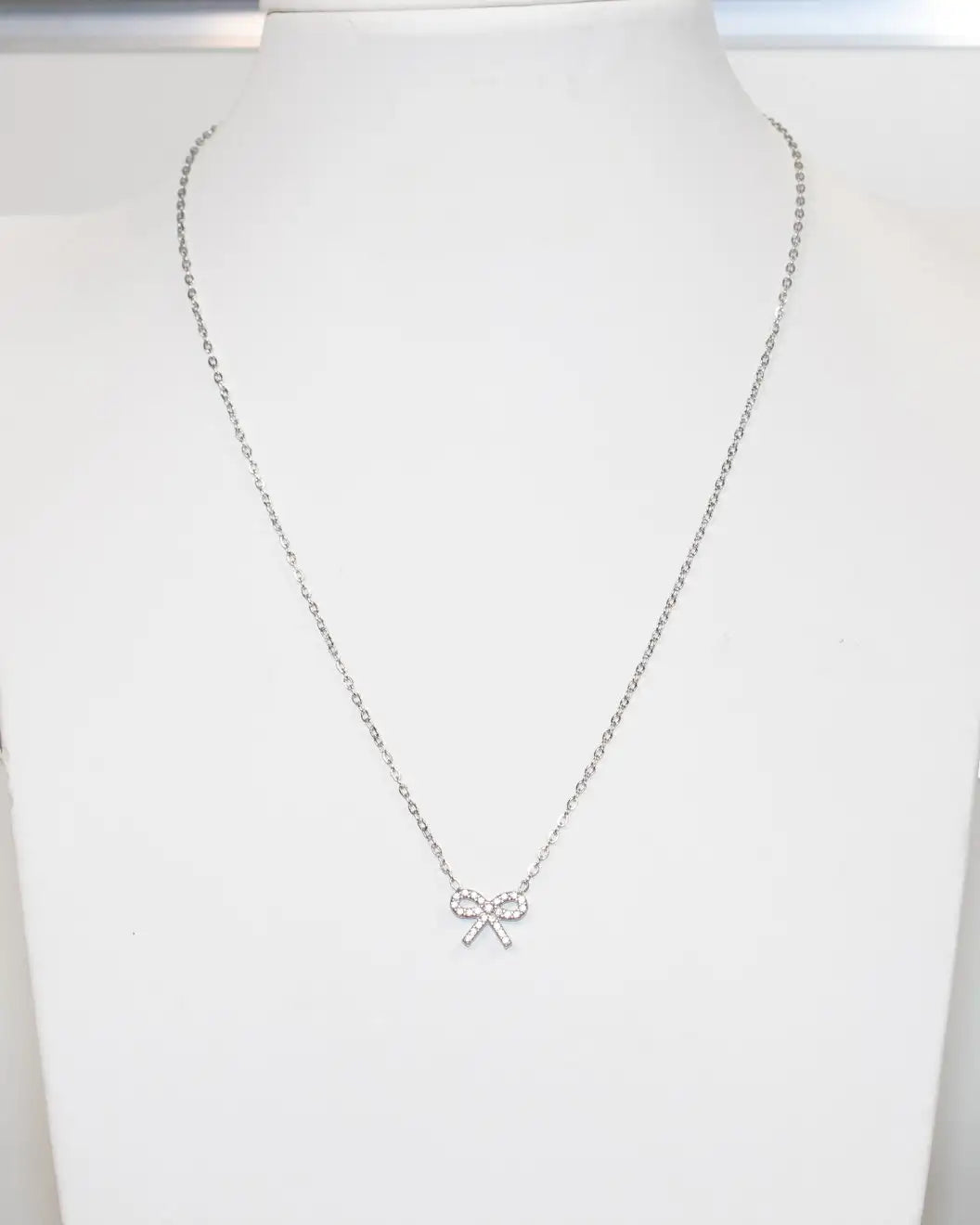 Collana fiocco