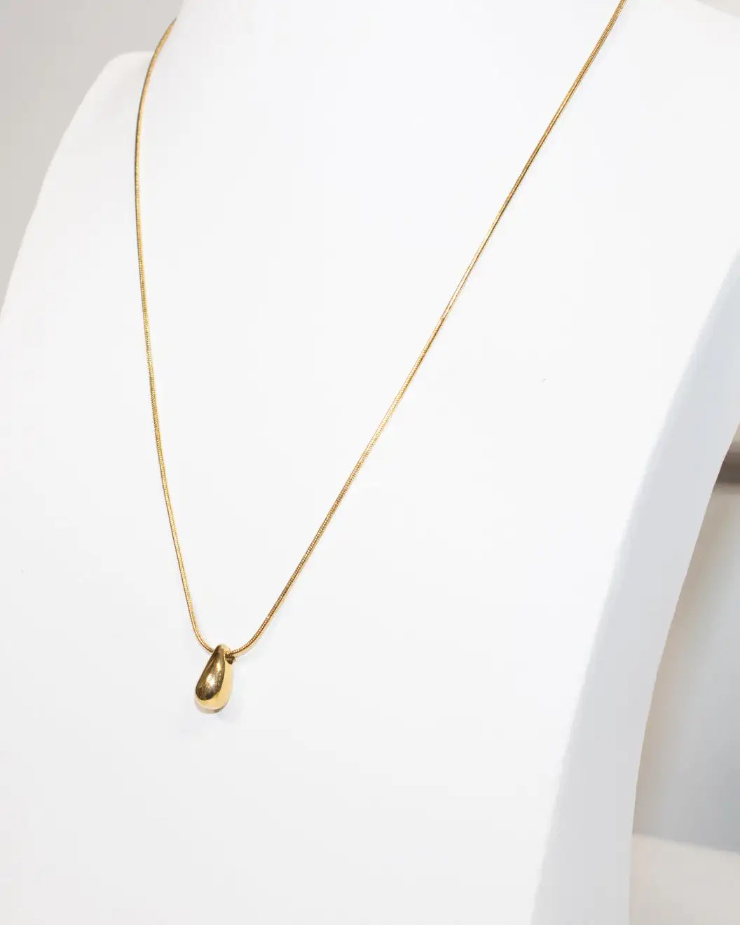 Collana goccia