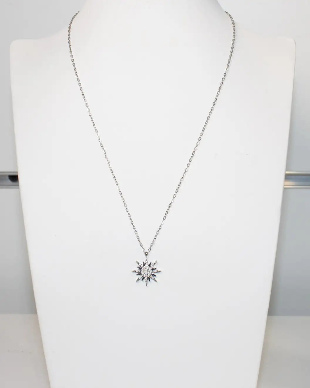 Collana sole
