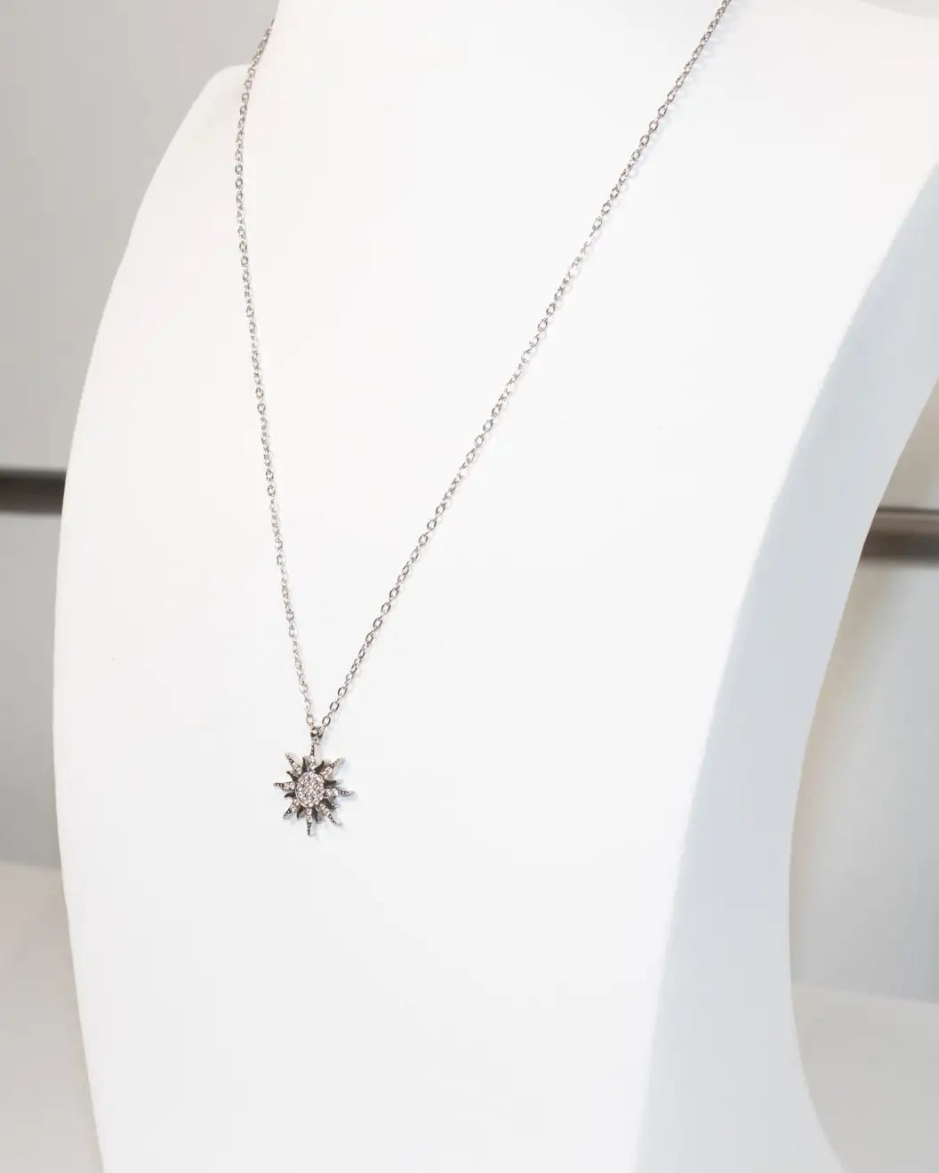 Collana sole