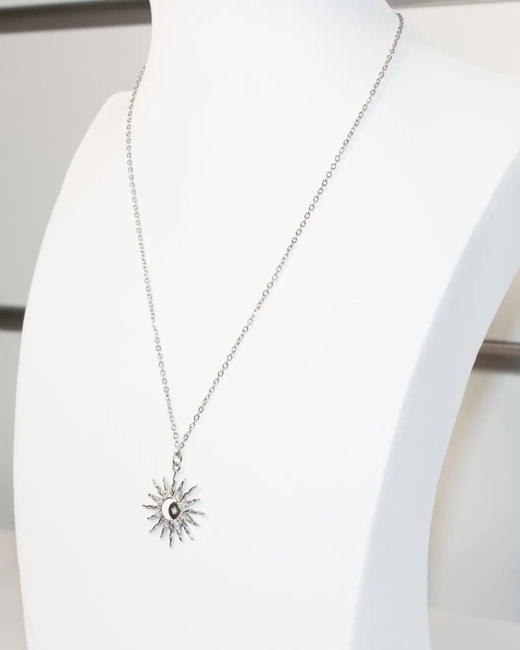 Collana sole e luna