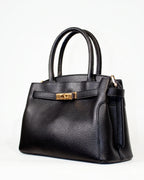 Borsa a mano elegante con dettaglio dorato
