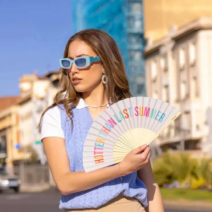 Ventaglio “Hotter than last summer”