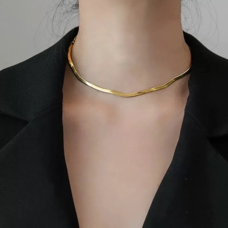 Collana Flat